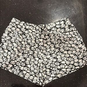 LOFT  Black and White Floral Shorts with Pockets